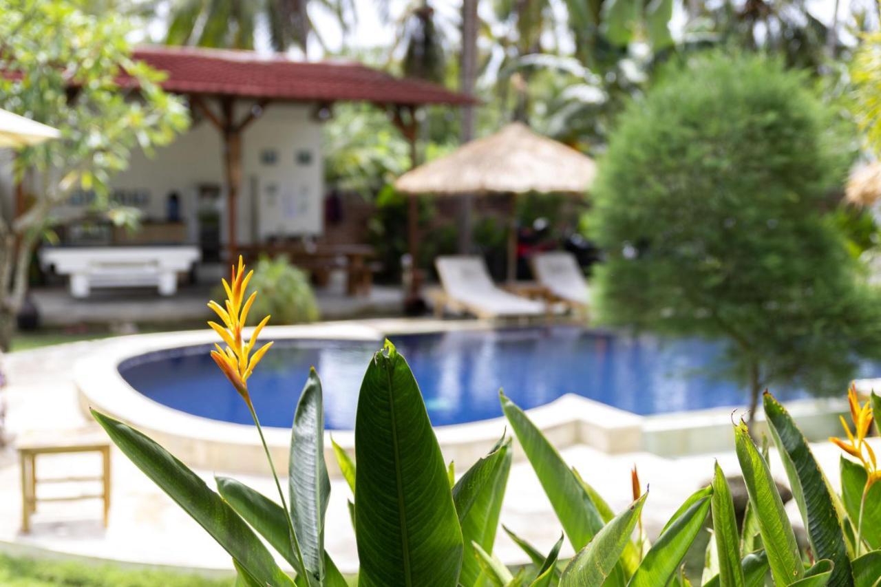 Готель The Kebon Lombok Kuta  Екстер'єр фото